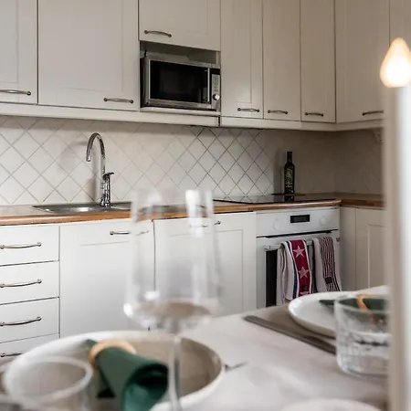 Villa Charming Riverfront Just Minutes From Santa Claus Village