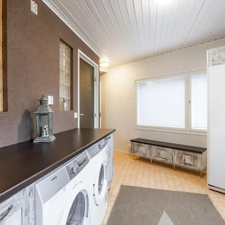 Charming Riverfront Just Minutes From Santa Claus Village *